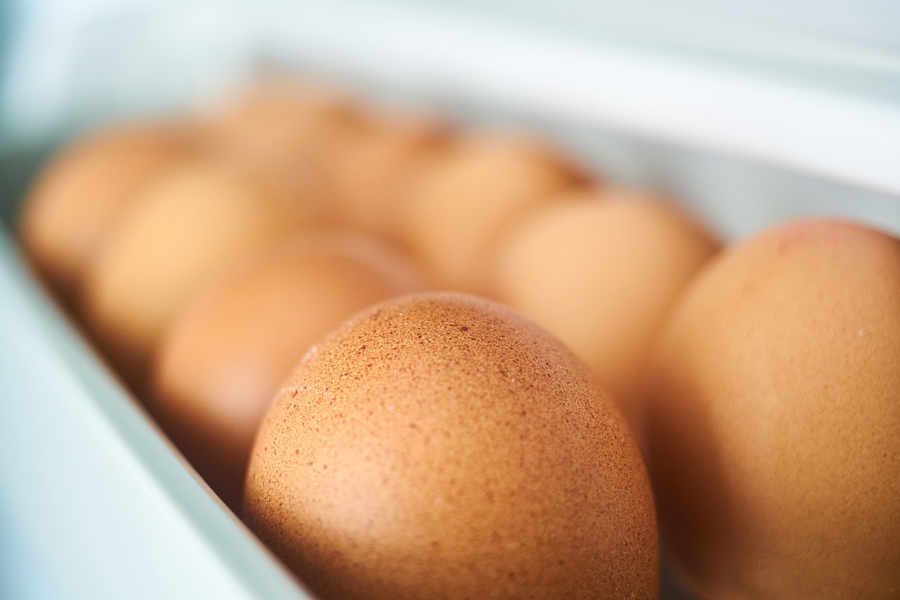Hoe regel je de temperatuur van een Indel B inbouwkoelkast?