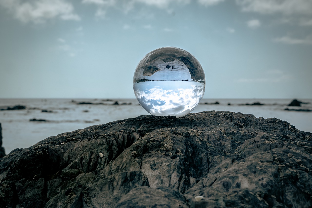 Waarom geeft mijn Hosola omvormer een 'default' melding?